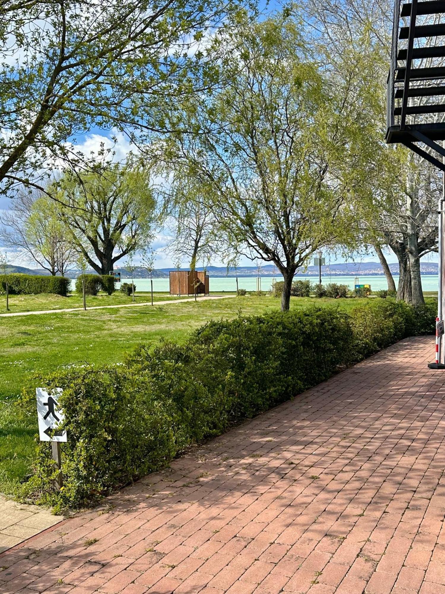 זמראדי Waterfront Apartmanok מראה חיצוני תמונה