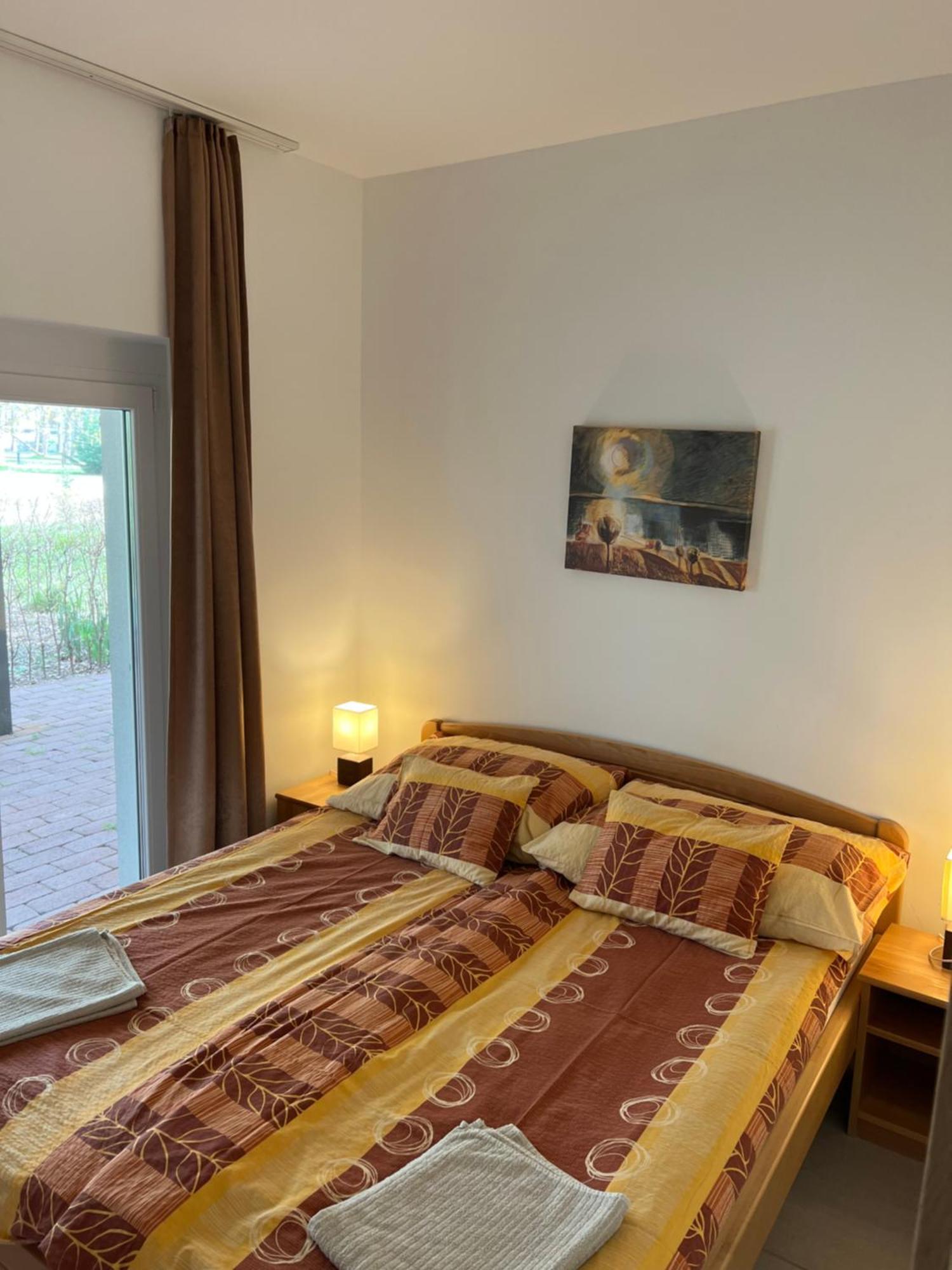 זמראדי Waterfront Apartmanok מראה חיצוני תמונה